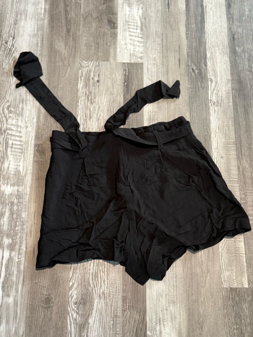 Monteau - Black Women's Tie-Waist Shorts size Medium - Picture 2 of 5